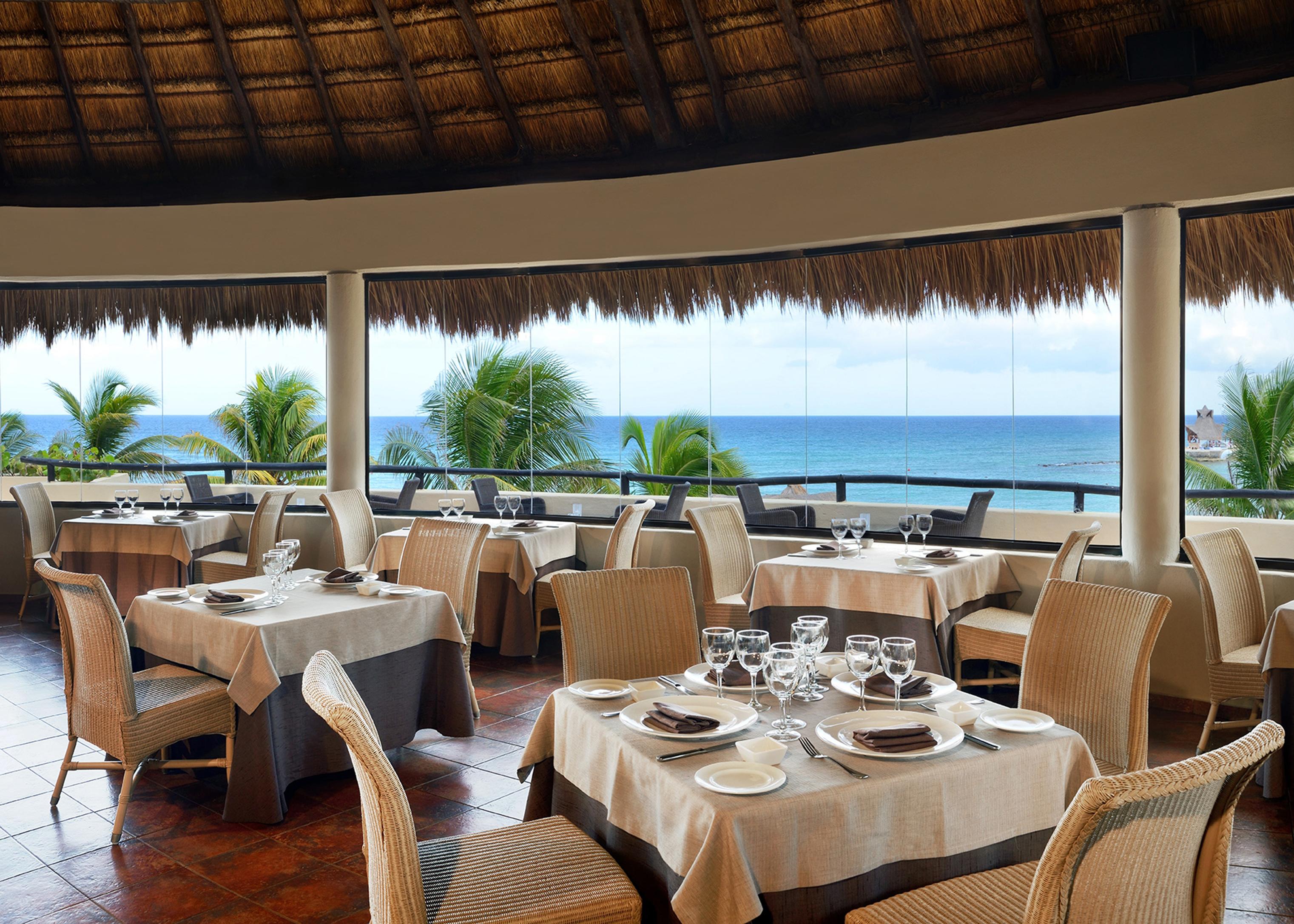 Catalonia Riviera Maya Resort & Spa Puerto Aventuras Exteriör bild Restaurant at the Grand at Moon Palace